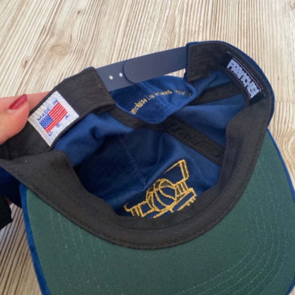 blue velvet embroidered snapback hat, franchise LA brand - Picture 3 of 3